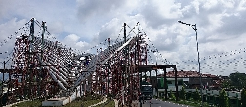 Gate Kudus by Djarum